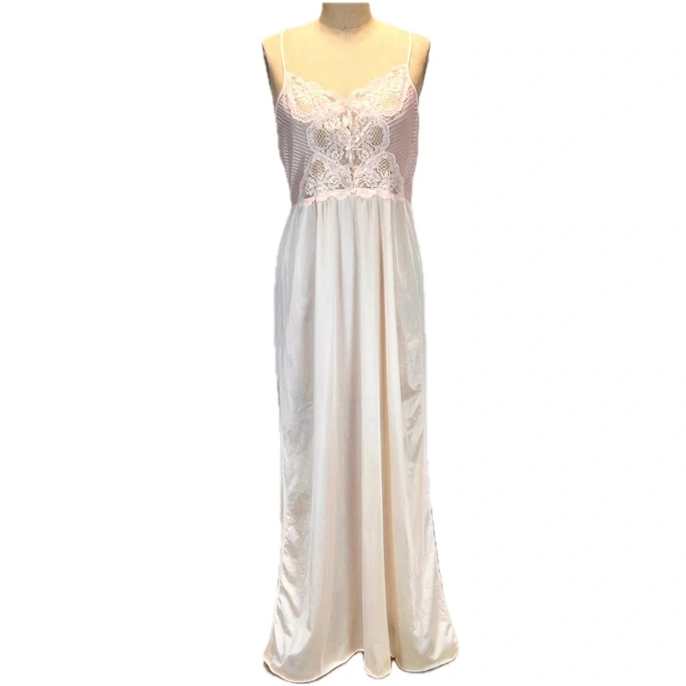 VINTAGE pastel lace blush pink long maxi nightgown evening gown lingerie 70s 80s